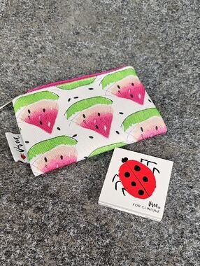 Clinique Vera Neumann Watermelon pouch & Eyeshadow Blush Lady Bug Compact, NEW